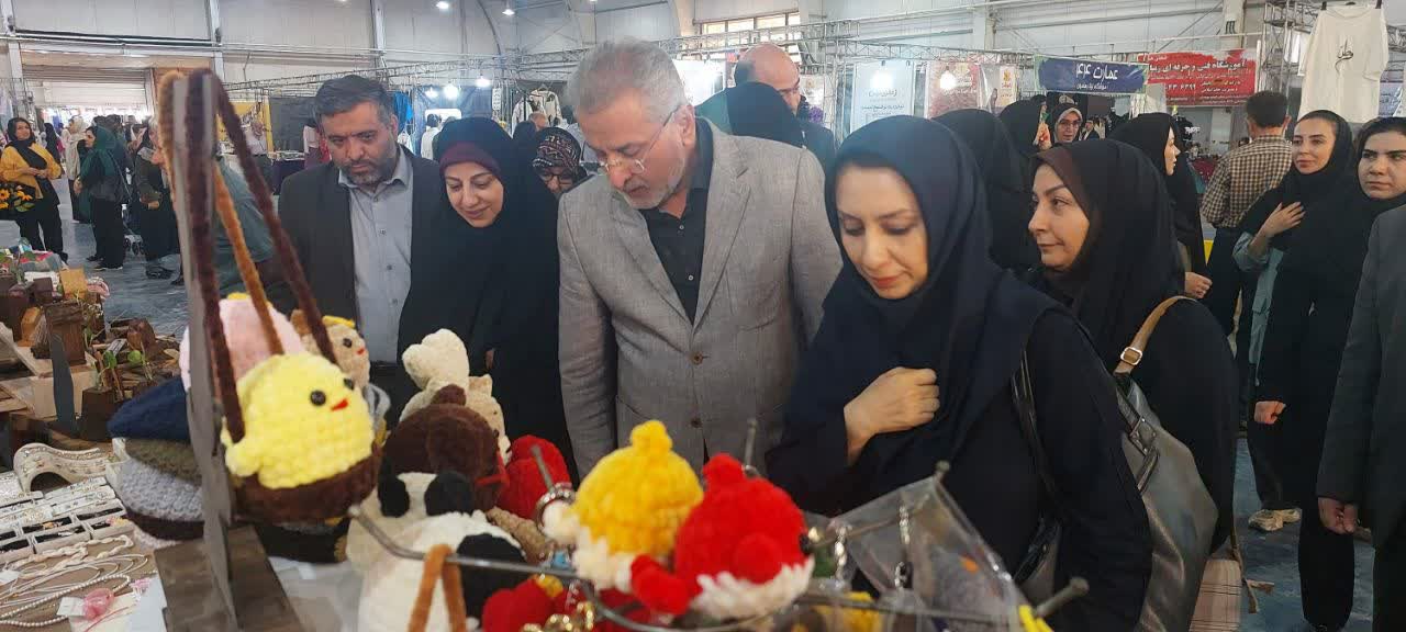نمایشگاه توانمندی‌های بانوان قزوین افتتاح شد