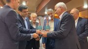تجلیل از خیر بزرگ کرمانی و همسرش در اصفهان/۱۷ سال خدمت خیرخواهانه برای آزادی زندانیان