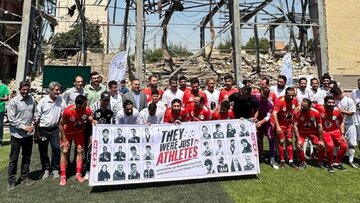دیدار نمادین استقلال و پرسپولیس با هنرمندان/ حمله به اماکن ورزشی محکوم شد دیدار نمادین استقلال و پرسپولیس با هنرمندان/ حمله به اماکن ورزشی محکوم شد