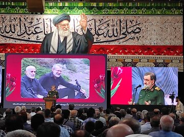 محسن رضایی: ترامپ آزادسازی ۲۴ میلیارد دلار از اموال ایران را پذیرفته است اما../ اقتدار موشکی و نظامی ایران مرهون شهید رشید است محسن رضایی: ترامپ آزادسازی ۲۴ میلیارد دلار از اموال ایران را پذیرفته است اما../ اقتدار موشکی و نظامی ایران مرهون شهید رشید است
