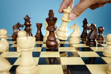 موفقیت ۵ شطرنج‌باز جوان زرندی در مسابقات کشوری جام غدیر کرمان