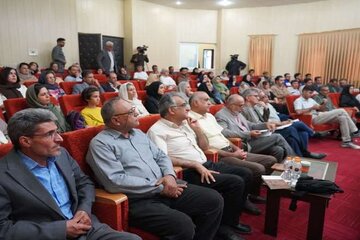 برگزاری چهلمین نشست «یک مؤلف، یک کتاب» در مس سرچشمه /امیر ساباط در تراز یک شاهکار ادبی برگزاری چهلمین نشست «یک مؤلف، یک کتاب» در مس سرچشمه /امیر ساباط در تراز یک شاهکار ادبی