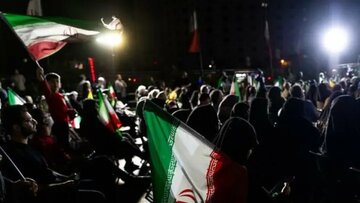 این همه هیاهو برای یک تجمع صدنفره علیه قالیباف و عراقچی؟/ هم پایداریچی ها آمدند، هم جلیلی چی ها، هم دولت سیزدهمی ها