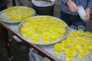 ممنوعیت توزیع آب، شربت و شیر بدون بستهبندی در میان دستههای عزاداری در هرمزگان ممنوعیت توزیع آب، شربت و شیر بدون بستهبندی در میان دستههای عزاداری در هرمزگان