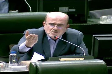 مهرداد لاهوتی نماینده شهرستان لنگرود:میدان، دیپلماسی و خیابان در راستای یکدیگر است مهرداد لاهوتی نماینده شهرستان لنگرود:میدان، دیپلماسی و خیابان در راستای یکدیگر است