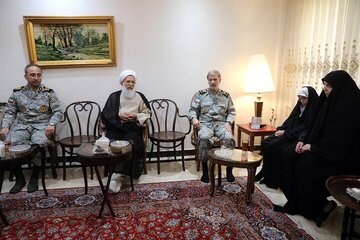 فرمانده کل ارتش در دیدار با خانواده شهید سپهبد باقری؛ دشمن فهمید که باید به ملت ایران و نظام جمهوری اسلامی، احترام بگذارد/ دشمن تصورات بسیار غلطی داشت فرمانده کل ارتش در دیدار با خانواده شهید سپهبد باقری؛ دشمن فهمید که باید به ملت ایران و نظام جمهوری اسلامی، احترام بگذارد/ دشمن تصورات بسیار غلطی داشت