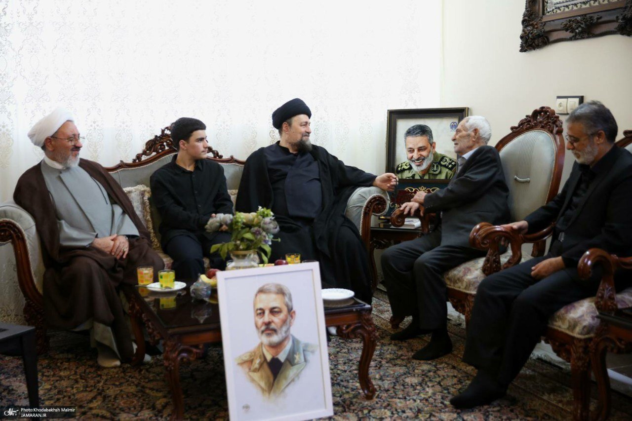 سید حسن خمینی در منزل شهید سپهبد سید عبدالرحیم موسوی/ احمد خمینی هم حضور داشت+ تصاویر