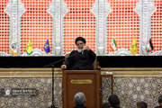 محمدمهدی میرباقری: دشمن برای جدا کردن مردم از امام، بازار مکاره و لهو و لعب راه می‌اندازد/ آنچه نزد خداست بهتر از لهو و تجارت است