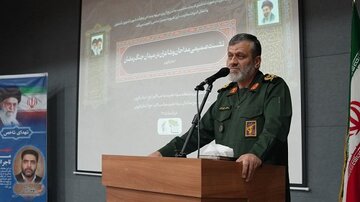 مداحان و شاعران پرچمداران جهاد تبیین هستند مداحان و شاعران پرچمداران جهاد تبیین هستند