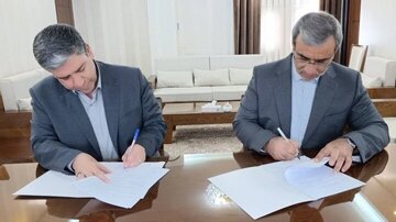 امضای سند همکاری راهبردی توسعه کریدور گردشگری ریلی اردبیل - مشهد