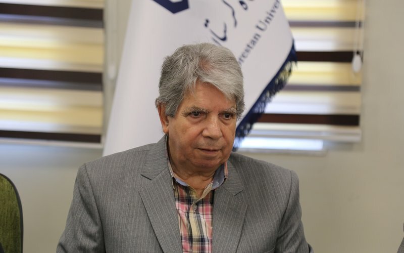 تجلیل دانشگاه لرستان از نیم قرن تلاش پیشکسوت نشر کتاب استان