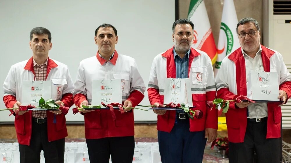کارکنان هلال احمر