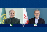 پزشکیان خطاب به نخست‌وزیر پاکستان: ملت ایران این همراهی را فراموش نمی‌کند/ شهباز شریف پس از توافق: ایران با صبر و تدبیر از این بحران عبور کرد