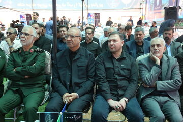 بهره مندی ۱۹ روستای مجتمع امام علی(ع) یک در بخش سرفیروزآباد کرمانشاه از آب شرب سالم بهره مندی ۱۹ روستای مجتمع امام علی(ع) یک در بخش سرفیروزآباد کرمانشاه از آب شرب سالم