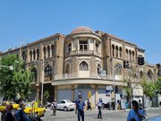 عکس/ خیابان لاله‌زار، مقابل پاساژ گراند هتل؛ سال ۱۳۵۲