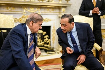 هیئت بلندپایه پاکستان فردا به سوئیس سفر می‌کند / شهباز شریف و عاصم منیر میانجی مذاکرات ایران و آمریکا