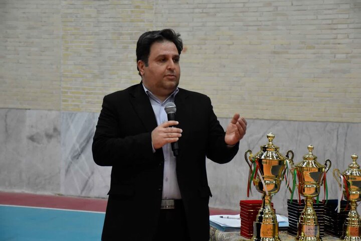 کاشی گلچین قهرمان فوتسال کارگران میبد شد؛ پایان هیجان‌انگیز رقابت ۱۲ تیم