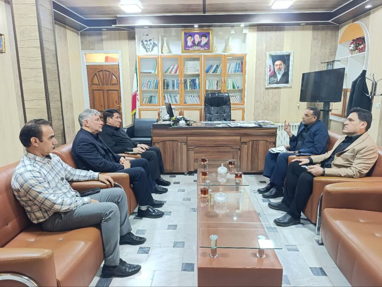 مشکل ارتباطی و مخابراتی ۳۳ روستای کوهدشت برطرف می شود