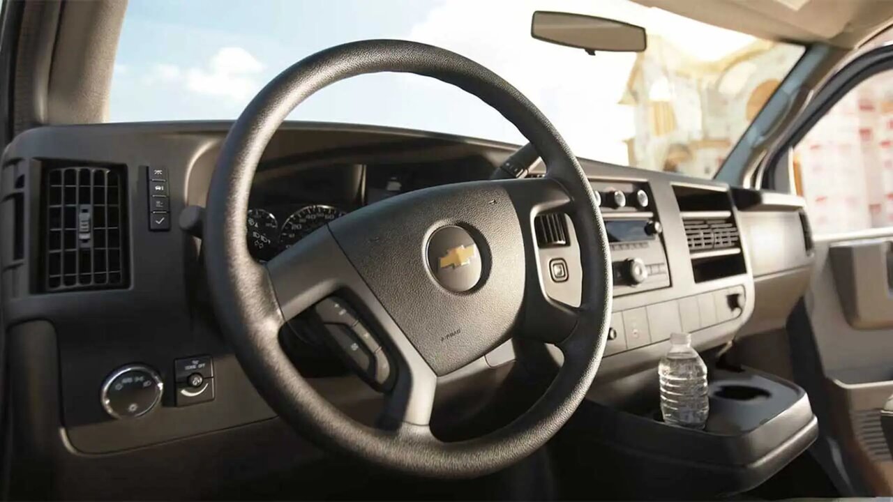 نیسان آبی آمریکاییها با قدمت سیساله /عکس
