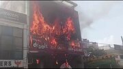 ببینید | در آتش‌سوزی ساختمانی در شمال هند ۱۴ نفر جان باختند