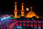 ببینید | حال و هوای بین‌الحرمین در شب عاشورا؛ اوج عزاداری و دلدادگی زائران در کربلا