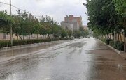 ببینید | سیلابی شدن خیابان‌های مرند بر اثر بارش شدید باران