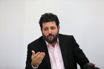 در صف چه چیزی را تجربه می کنیم؟/ نابرابری به نوبت در صف چه چیزی را تجربه می کنیم؟/ نابرابری به نوبت