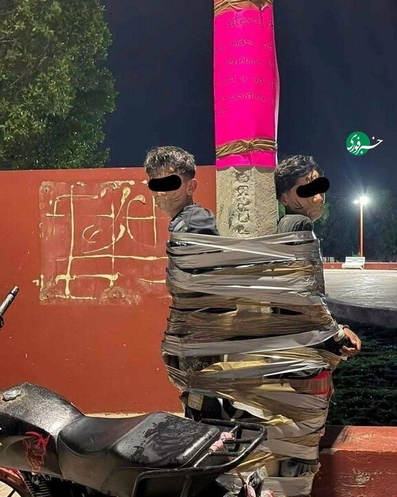 ظهور «بتمن واقعی» در مکزیک؛ مردی نقاب‌دار دزدها را می‌گیرد و به تیر برق می‌بندد
