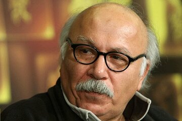 علیرضا داودنژاد پس از ۹ سال در تدارک «زوجه دیجیتال» علیرضا داودنژاد پس از ۹ سال در تدارک «زوجه دیجیتال»