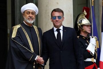 عمان و فرانسه طیف وسیعی از توافقنامههای دوجانبه امضا کردند عمان و فرانسه طیف وسیعی از توافقنامههای دوجانبه امضا کردند
