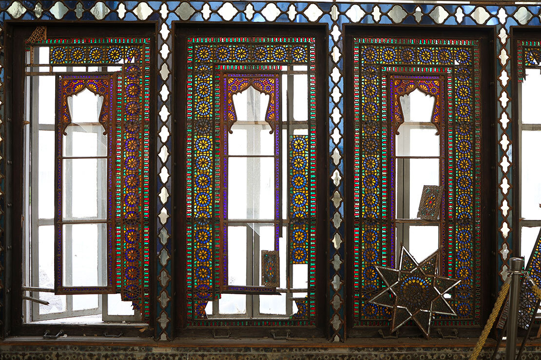 کاشی‌های شکسته و گنبدهای لرزان؛ گزارش تحقیقی رویترز از آسیب‌های جنگ بر پیکره اماکن تاریخی ایران+ تصاویر