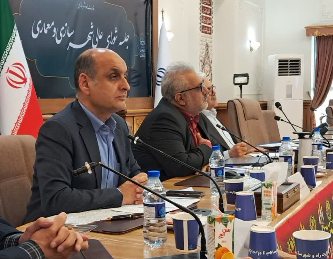 از انتقام تا مقابله متناسب/ ، تعبیر «مثل» نباید به معنای تکرار عینی رفتار غیرقانونی دشمن باشد از انتقام تا مقابله متناسب/ ، تعبیر «مثل» نباید به معنای تکرار عینی رفتار غیرقانونی دشمن باشد