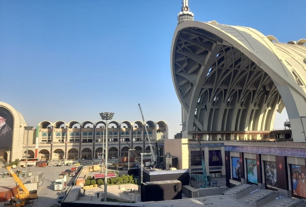 تصاویر دقیق از محل استقرار پیکر رهبر شهید در مصلی تهران