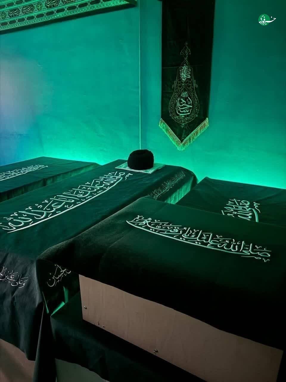 عکس | تصویری از تابوت آماده شده برای پیکر رهبر شهید و خانواده ایشان