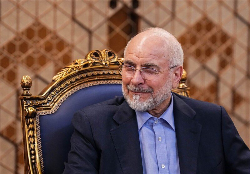 قالیباف مرور کرد از «بازم مدرسهام دیر شد» تا «آدم برفی»/ رییس مجلس چه ویژگیهایی را درباره اکبر عبدی بیان کرد؟ قالیباف مرور کرد از «بازم مدرسهام دیر شد» تا «آدم برفی»/ رییس مجلس چه ویژگیهایی را درباره اکبر عبدی بیان کرد؟