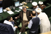 فلسفه بافی سوپرانقلابی‌ها برای معادله ساده ۱۳ منهای یک/ سپر بلای دولتی؛ چرا دلواپسان آرای نظامیان را سانسور می‌کنند؟