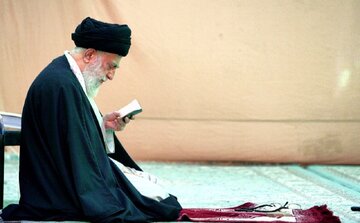 درس اخلاق | رازی که رهبر شهید از وصیت پیامبر(ص) گشود؛ باید در خشیت الهی زندگی کرد درس اخلاق | رازی که رهبر شهید از وصیت پیامبر(ص) گشود؛ باید در خشیت الهی زندگی کرد