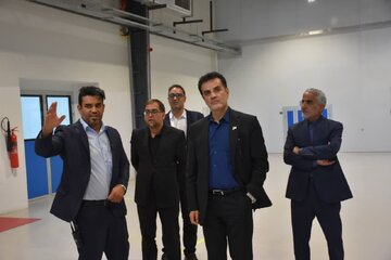 تلاش برای رفع مشکلات صنعتگران شیراز؛توسعه اشتغال و تقویت تولید دانش‌بنیان