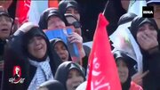 ببینید | بی تابی مردم هنگام ورود پیکر رهبر شهید انقللب به جایگاه