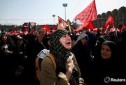 ببینید | بغض بانوی تهرانی هنگام گفتن آخرین جمله خود به رهبر شهید انقلاب
