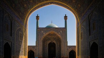 پیوند هویت برند بیمه‌بازار با حفاظت از میراث فرهنگی