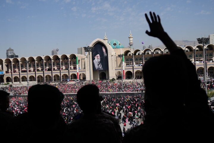 مراسمی که ابعاد آن فراتر از یک آیین سوگواری بود؛ از «نمایش قدرت» تا «تشییع قرن»