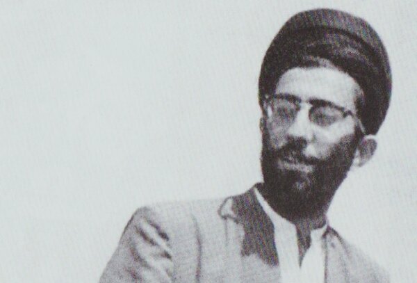 آیتالله خامنهای: علت عدم یادگیری موسیقی چیست؟/ پنج سال و نیم از دوران تحصیلات خود را به اتمام رساندم. آیتالله خامنهای: علت عدم یادگیری موسیقی چیست؟/ پنج سال و نیم از دوران تحصیلات خود را به اتمام رساندم.