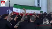 ببینید | لحظات خروج پیکر رهبر شهید انقلاب پس از اقامه نماز از مصلی