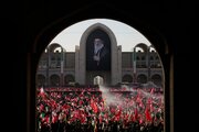 تهران تلاش دارد مراسم تشییع را به پیامی فراتر از مرزهای ایران تبدیل کند/ همه‌پرسی مردمی درباره ادامه مسیر جمهوری اسلامی/تأکید بر مطالبه «انتقام»