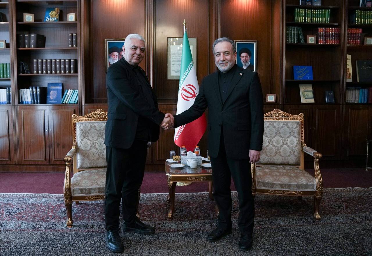 درخواست عراقچی از کشورهای مستقل برای محکومیت آمریکا/ تهران و بلگراد بر توسعه روابط تأکید کردند + عکس