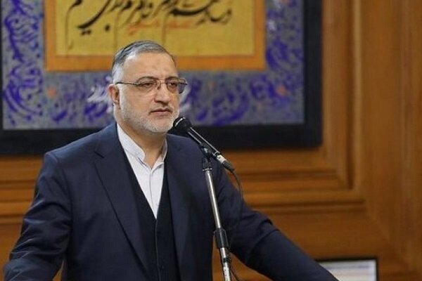 زاکانی در مراسم خداحافظی با رهبر شهید شرکت کرد زاکانی در مراسم خداحافظی با رهبر شهید شرکت کرد