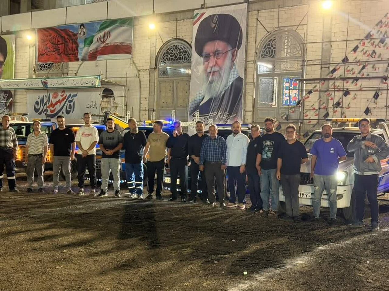 خدمات موکبهای صمت قزوین تا پایان مراسم به فعالیت خود ادامه خواهند داد. خدمات موکبهای صمت قزوین تا پایان مراسم به فعالیت خود ادامه خواهند داد.