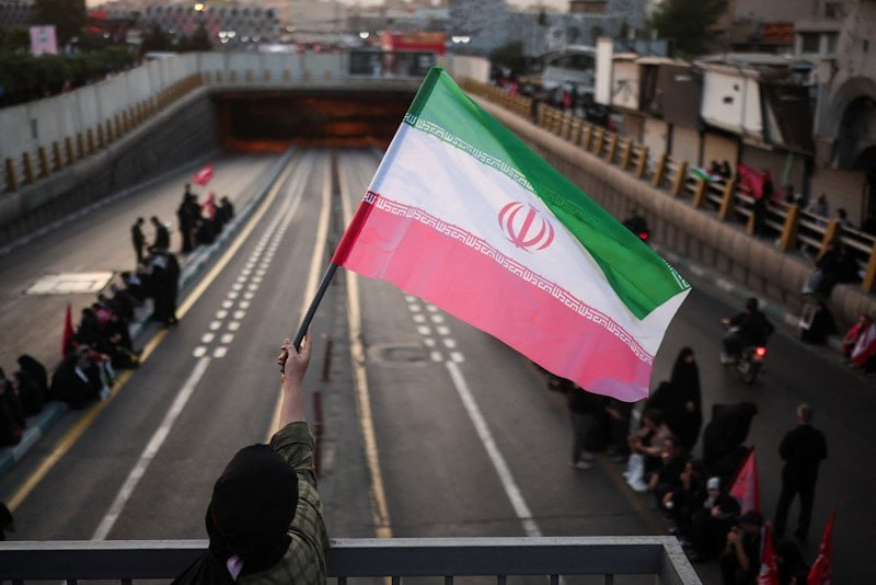 دریای عزاداران شاهدی بر استمرار و پایداری ایران / نشانه توانایی نظام برای بقا و انتقال آرام قدرت