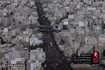 ‏ تصاویر | حضور جمعیت عظیم مردم تهران در تشییع رهبر شهید انقلاب